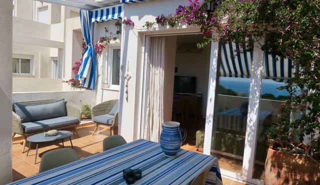 Mojacar: Lovely beachfront apartment, spectacular views, wifi, swimming pools