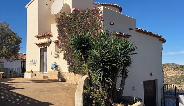 Mountain villa + sea view. Privacy, tranquillity. Near Javéa, Moraira and Dénia