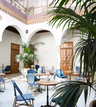 nüa santiago15 in Seville