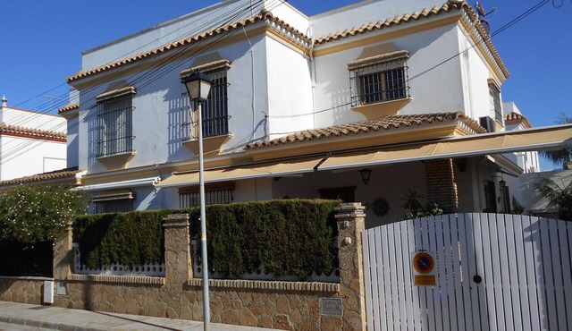 Nice apartment for 4 people with WIFI, A/C, TV and terrace