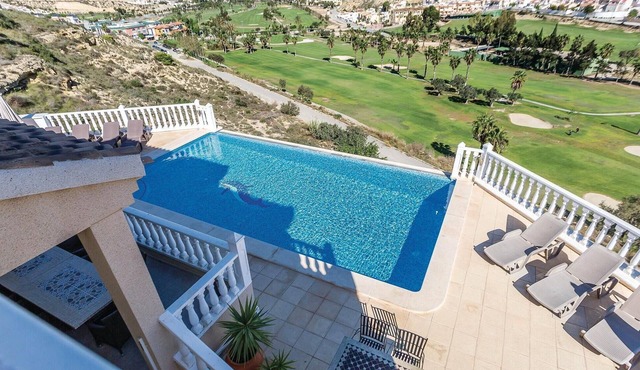 Nice home in Ciudad Quesada-Rojales