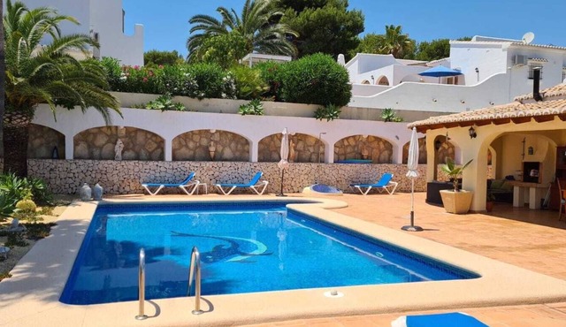 Nice villa with large terrace and private pool max 7 people