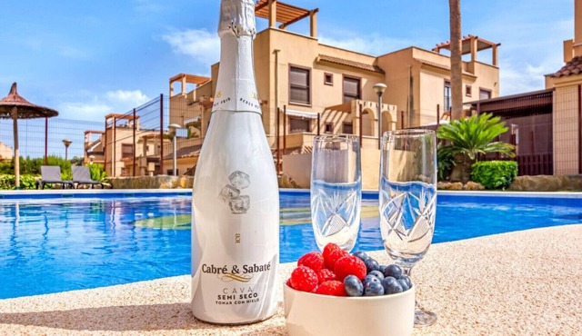 Oasis in los Collados 2 BR Pool & Garden