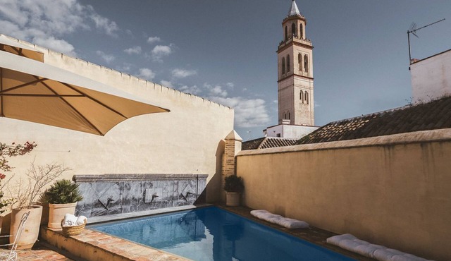 Palacio Catalina - Ten Bedroom Villa, Sleeps 22