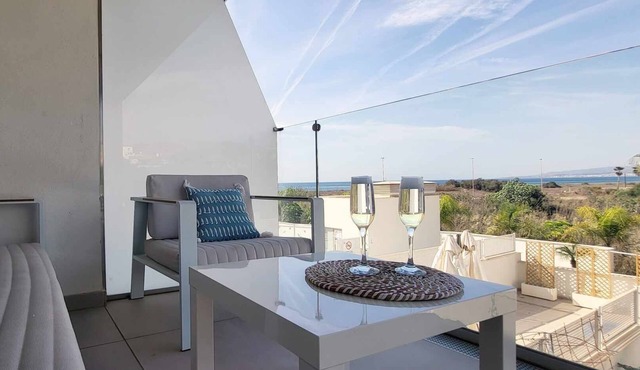 Panorama Beach - Blue Horizon
