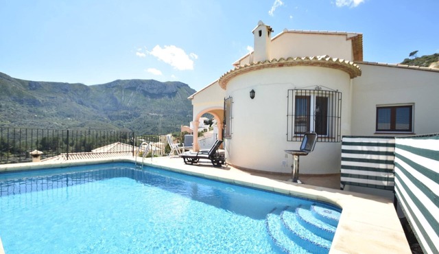 Peaceful Villa with Private Pool