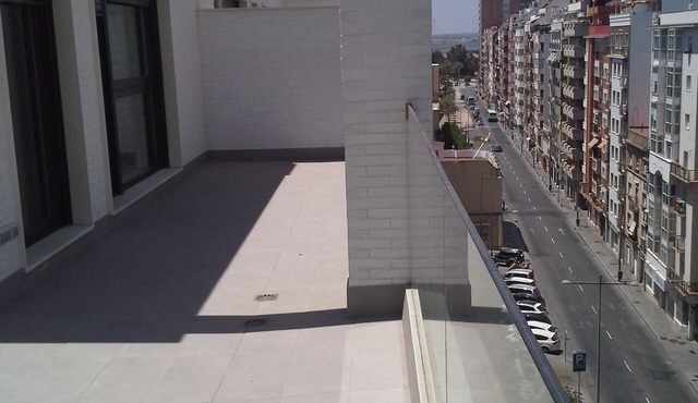 Penthouse downtown Huelva Free parking building