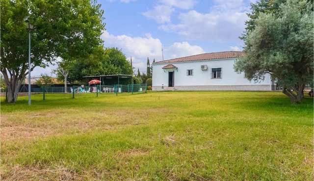 Pet Friendly Home In Arahal Sevilla