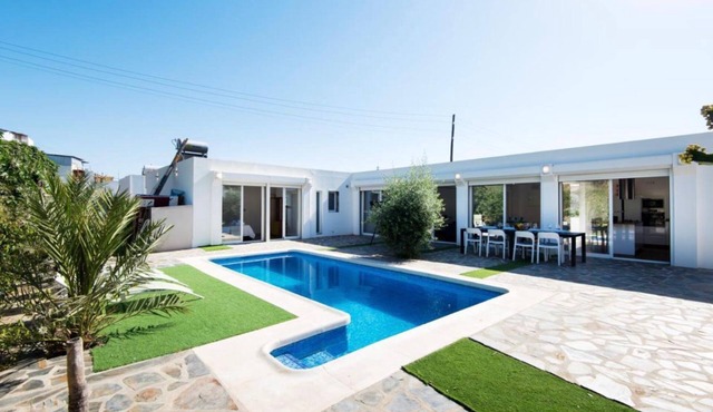 Pool Villa & Beach House