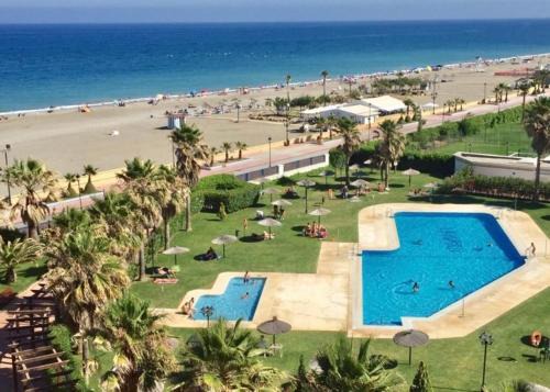 Primera Línea Playa 3 hab Piscina Verano Sabinillas cerca Duquesa