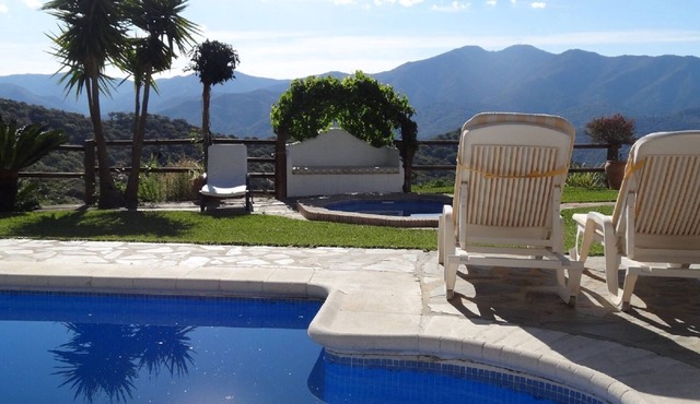 Private Villa with pool,jacuzzi and magnificent Views