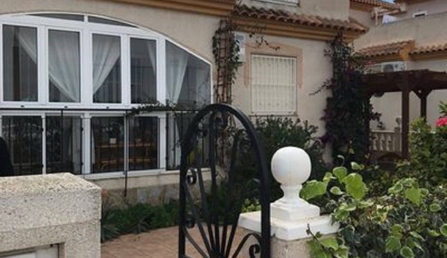 Quaint property in Playa Flamenca