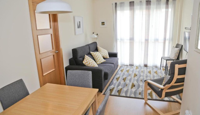 Quiet, Modern Apartment