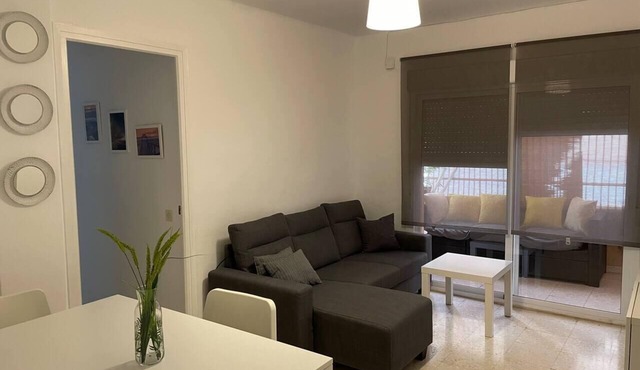Renovated and newly furnished 3 bedroom apartment