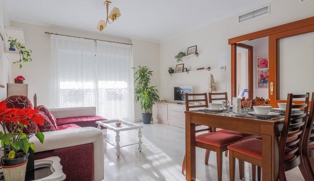 Rest and Elegance in Seville. 4 px - 2 bed. WIFI and A/C. PARKING.