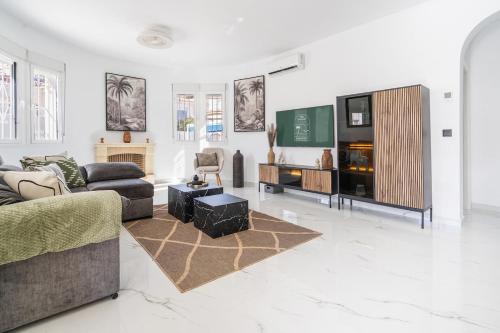Rojales Villa - Pool -Golf & Family Stays