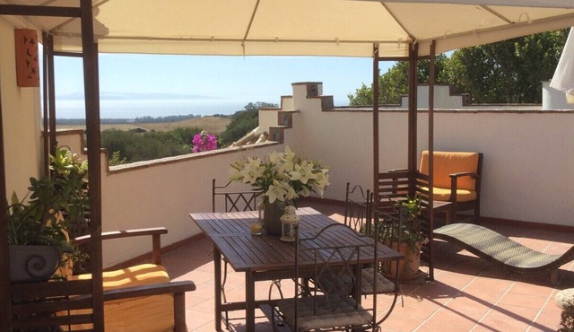 Romantic apartment, 5 mins from beach with scenic view & 350mbps high speed WiFi