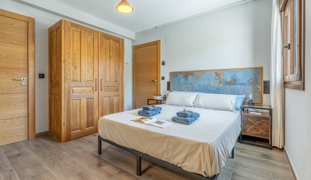 Room 'La Boheme 6' with Mountain View, Wi-Fi and Air Conditioning