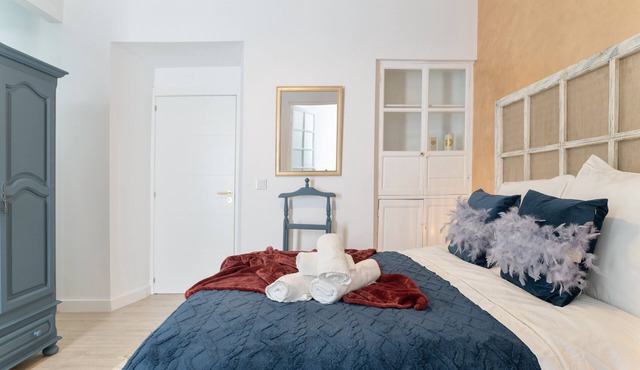 Room 'Rubí' with Mountain View, Shared Terrace and Wi-Fi