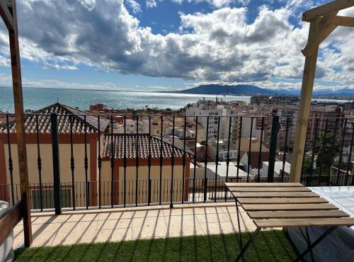 Rooms in Seafront Villa