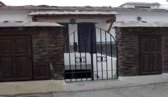 Rural Accommodation El Romero for 6 people in Bubión