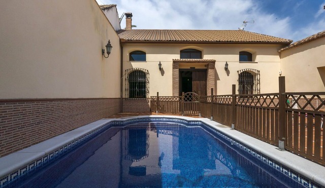 Rural house Santa Fé with private swimming pool
