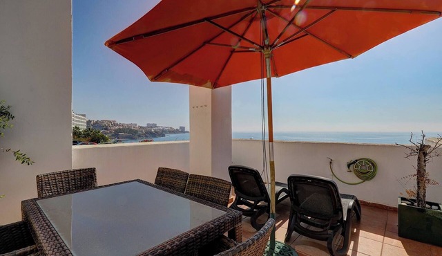 Sea Views Beachfront Apt, Large Private Terrace