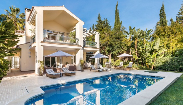 Secluded Beachside Family Villa on New Golden Mile