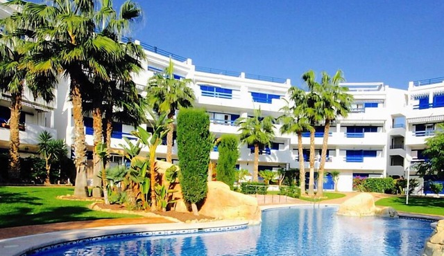 Sonnige Apartment mit Meerblick