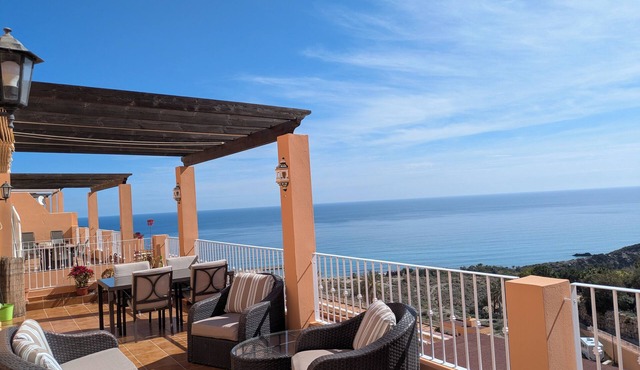 South Facing Apartment, Fantastic Sea Views,Terrace, 300m beach