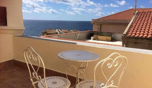 Studio apartment in the Old Town "Donzella" in Alghero