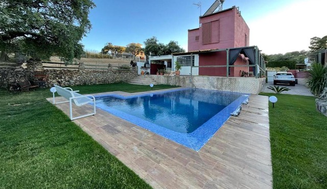 Stunning Home In El Castillo De Las Gua