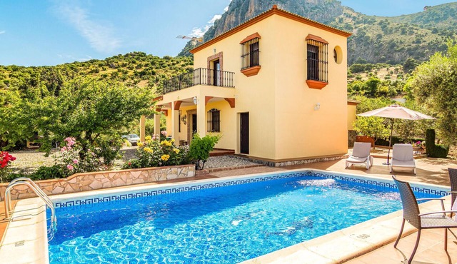 Stunning home in El Gastor