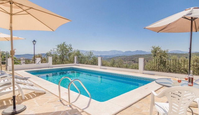 Stunning home in Iznájar