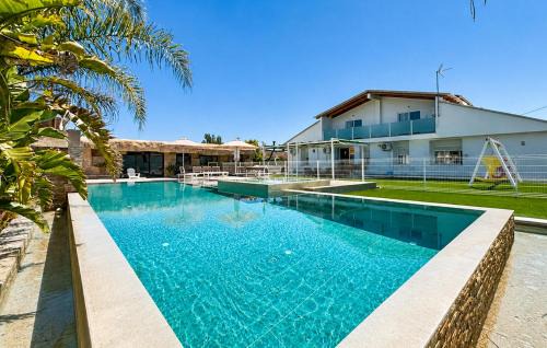 Stunning Home In Murcia