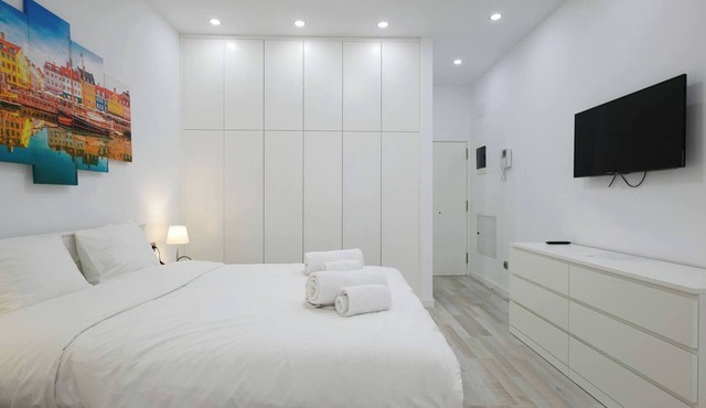 Stylish Studio near Old Town