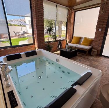 Suite Mirador de la Peña con Jacuzzi privado