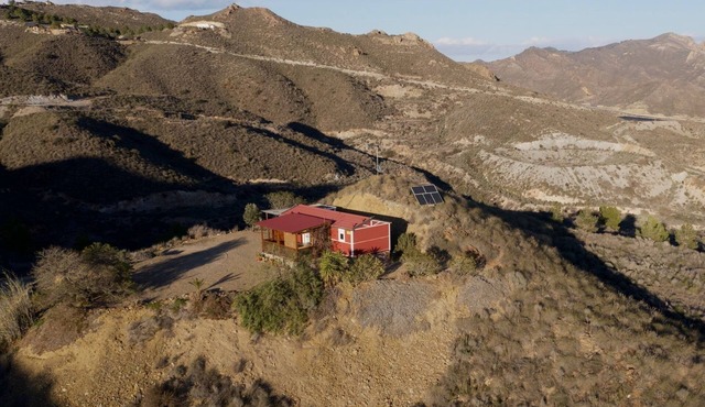 Tinyhouse Maria, in the middle of quiet nature with panoramic view, 13KM to the sea.
