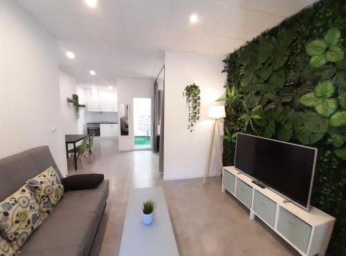 Tropical Garden Apartment