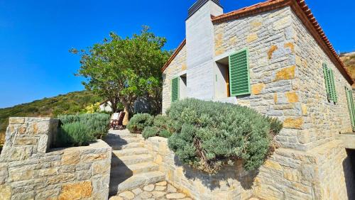 Uzun Ev - Architectural Gem - Contemporary Rustic Villa with Stunning Valley View in Datca