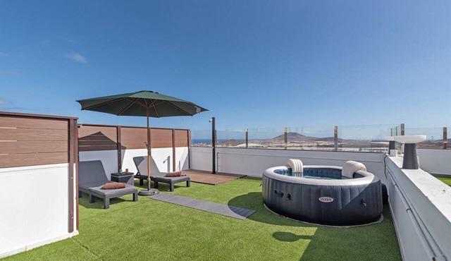 Vacation Apartment 'Unidad A' with Sea View, Wi-Fi and Air Conditioning