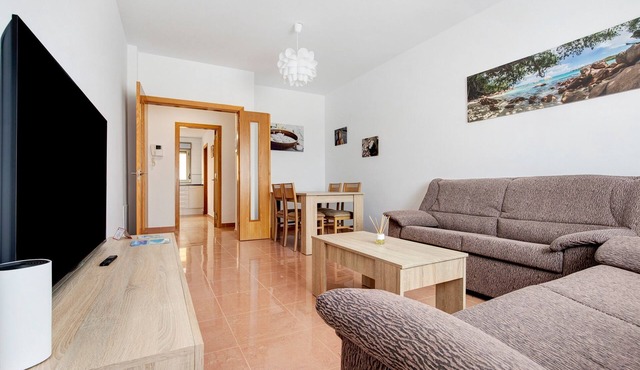 Vacation Apartment 'Casa Rosi 1' with Sea View and Wi-Fi