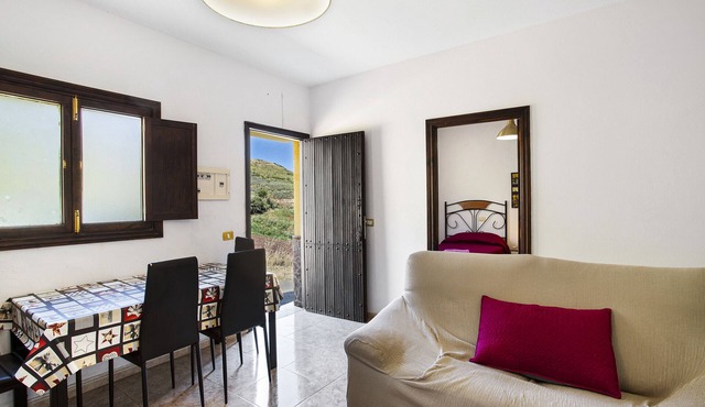 Vacation Apartment 'Villa Palomino' with Mountain View, Private Terrace and Wi-Fi