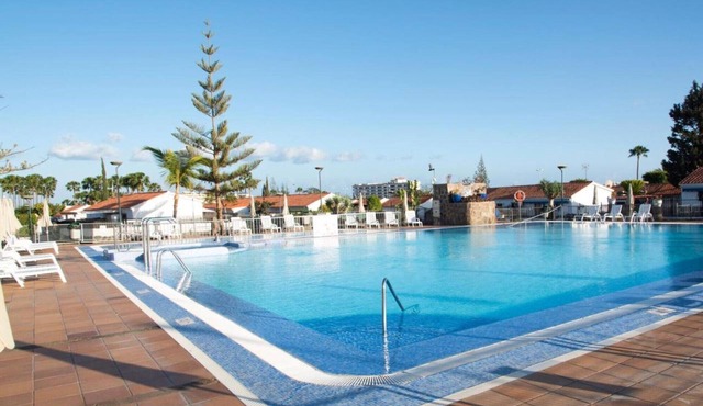 Vacation Home 'Bungalow Atos' with Private Garden with Shared Pool and Wi-Fi
