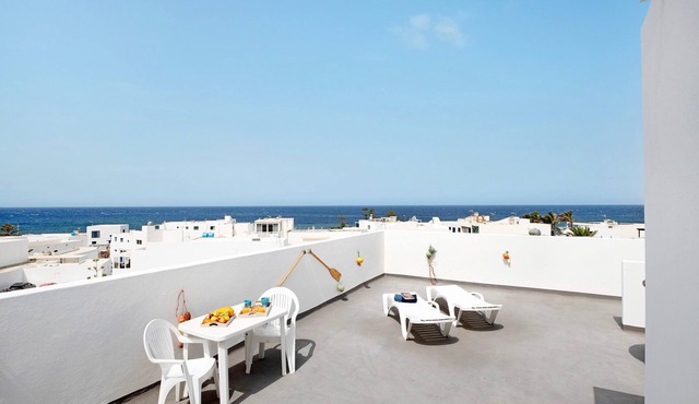 Vacation Home "Viviendas El Pescador - Remo" with Sea View, Private Terrace & Wi-Fi