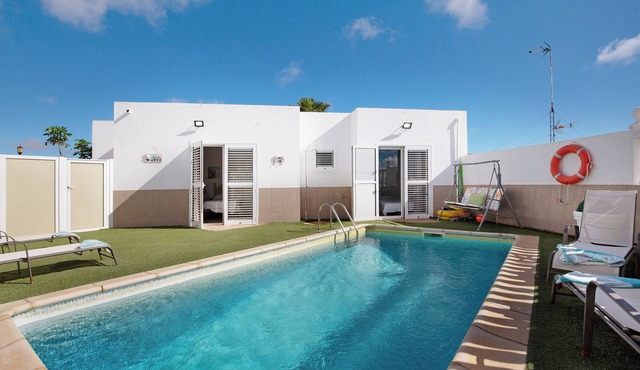 Vacation Villa 'Vv Valdeconcha, Piscina Privada' with Sea View, Private Pool and Wi-Fi