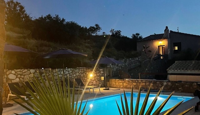 Very private house and apartment with exceptional views!