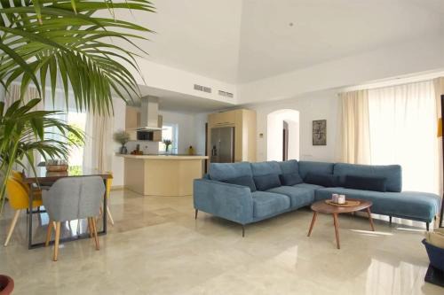 Villa 211 by Villamya