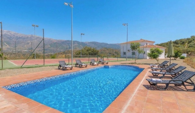 Villa Bandoleros Arenas by Ruralidays