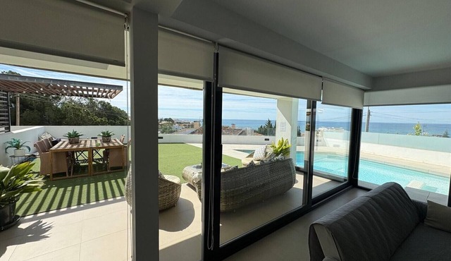 Villa 'Carmen' with Sea Views, Wi-Fi, and Air Conditioning